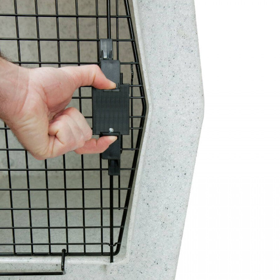 LocalID_64035 Ruff Land Kennel - Accessories - Easy Squeeze