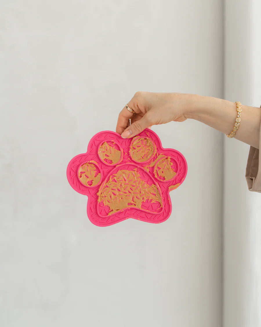 Dexypaws - Dog Lick Mat - PINK PAW - 20.5 x 19 x 1CM (8x7.5x.5in)