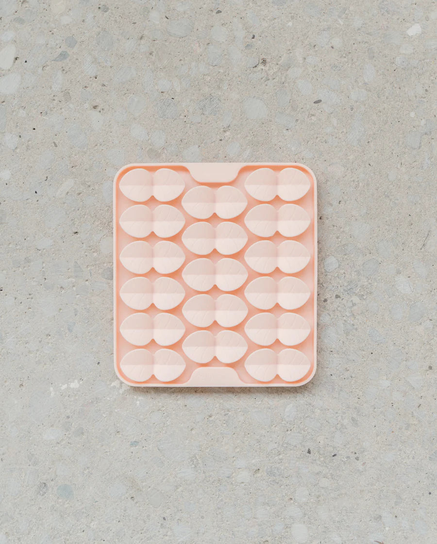 LocalID_66634 Dexypaws - Dog Snuffle Mat Silicone - BLUSH PINK