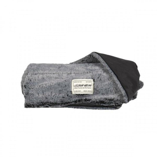 LocalID_71867 Dog Gone Smart - Itchy Witchy Blanket - BLACK - MEDIUM
