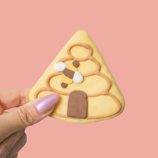 Bosco and Roxy's - BEEHIVE YOURSELF! Dog Treat - SPRING - 10CM (4in) (BULK)