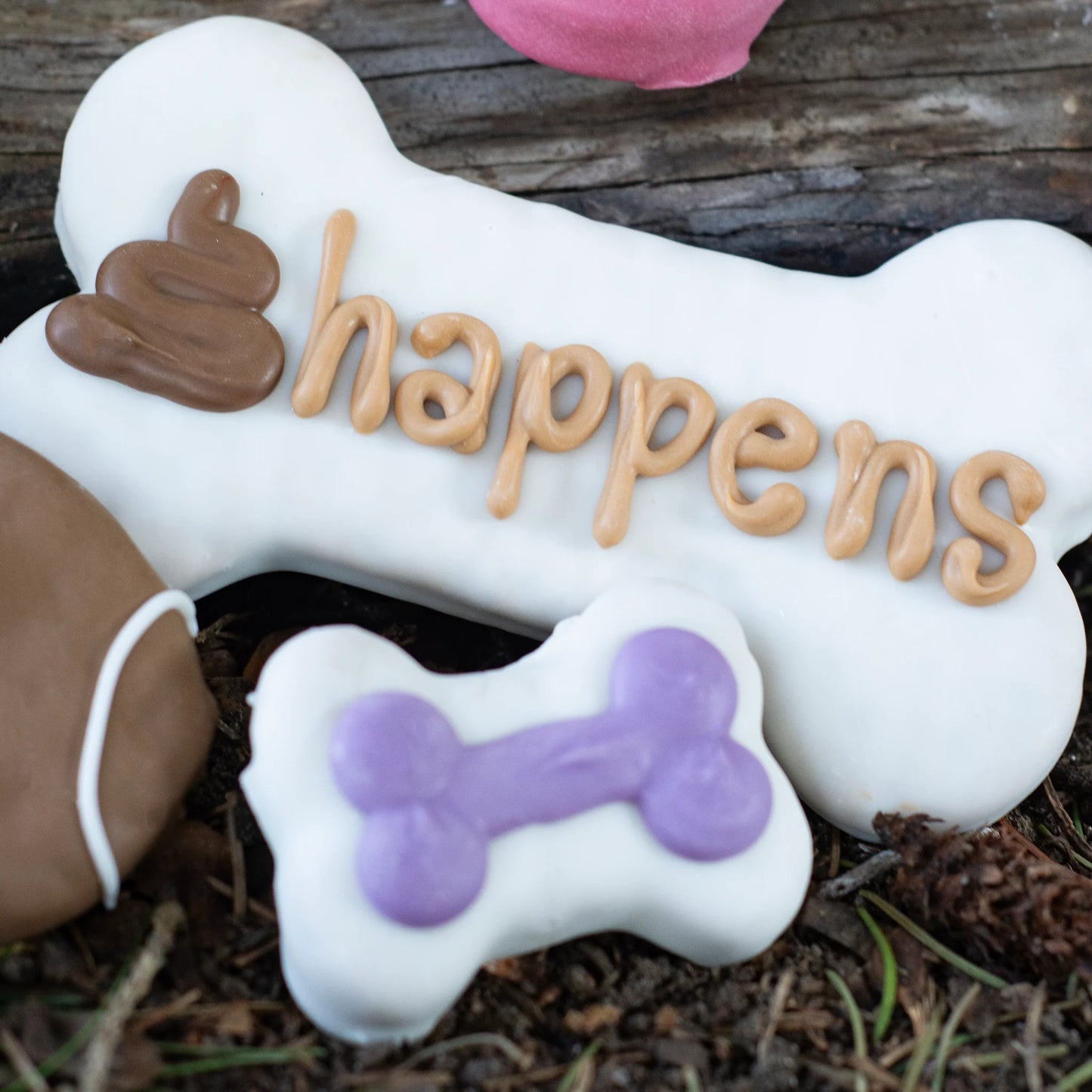 Bosco and Roxy's - SH*T HAPPENS Dog Treat - EVERYDAY NATURALS - 15CM (6in) (BULK)