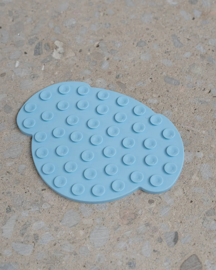 LocalID_65954 Dexypaws - Dog Lick Mat - BLUE DOG FACE - 22.5 x 16 x 1CM (9x6.5x.5in)