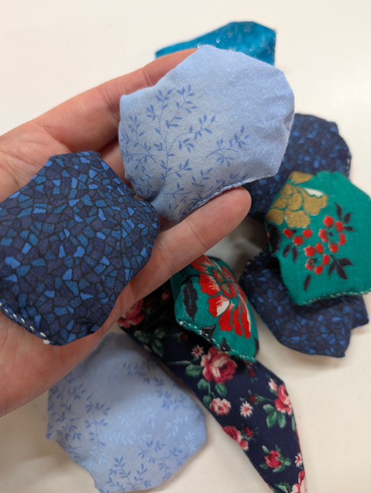 Locally Made - CRINKLE CATNIP PILLOWS Cat Toy - 7.5CM (3in) (BULK)